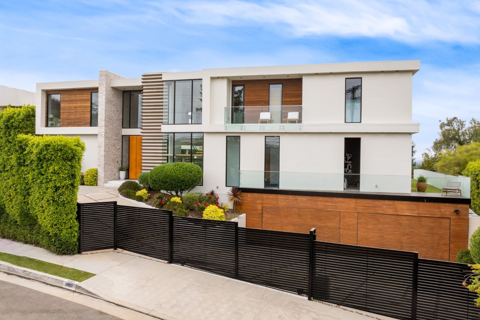 Top Fence Design Trends